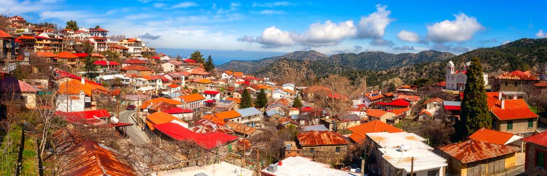 Pedoulas_Troodos_village_mountains.jpg