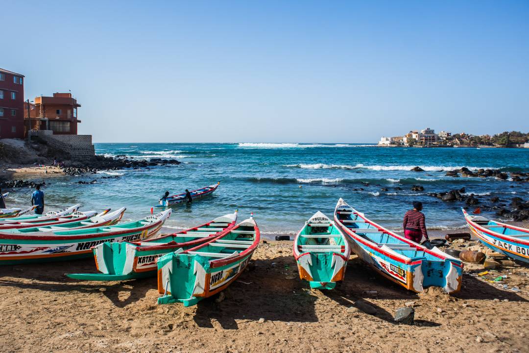 fishing_boats_pirogue_ngor.jpg