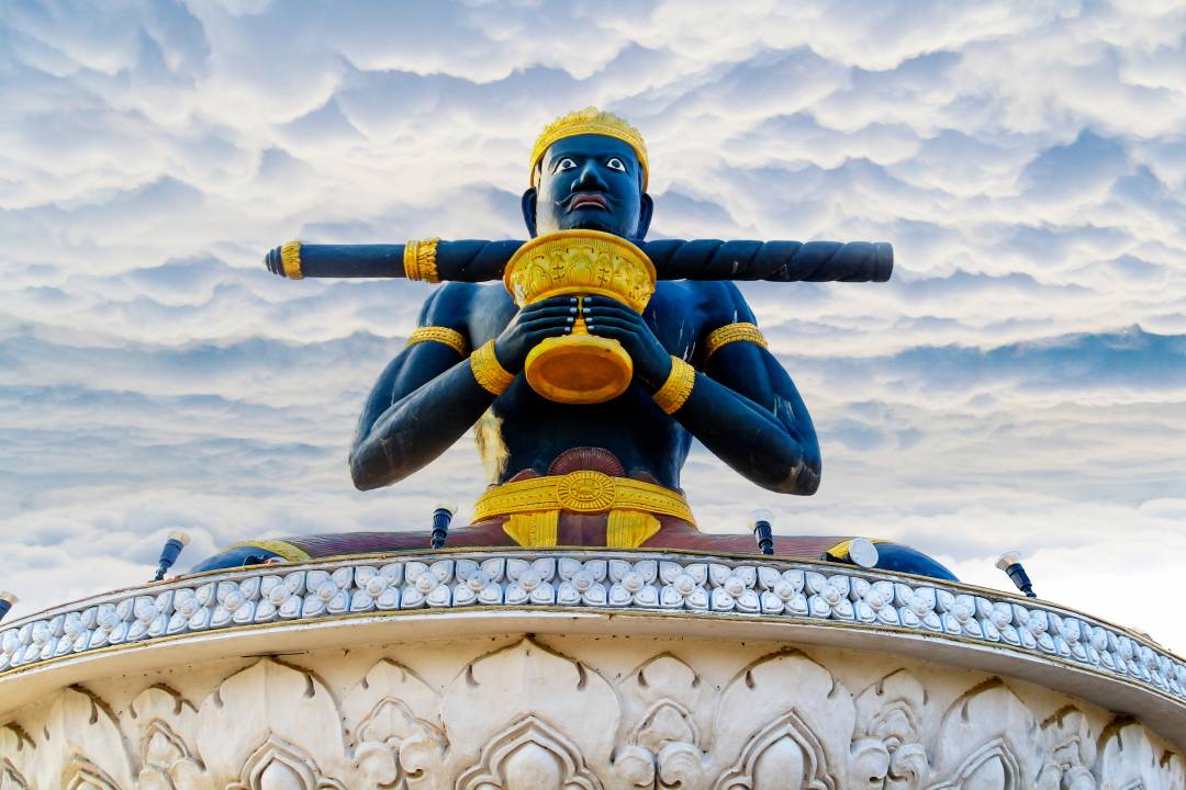 Battambang_Statue.jpg