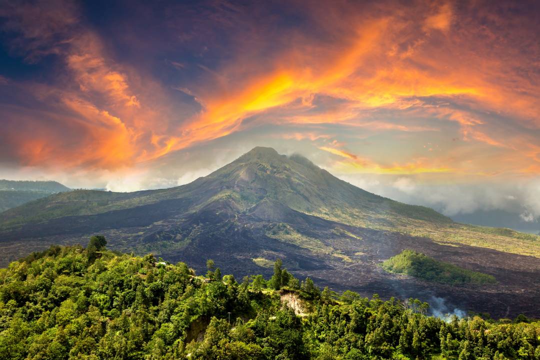 Batur_Volcano.jpg