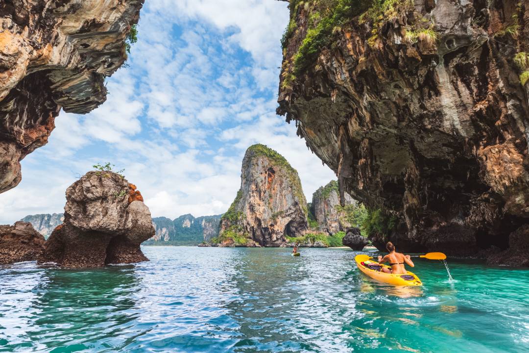 Railay_Beach_Krabi.jpg