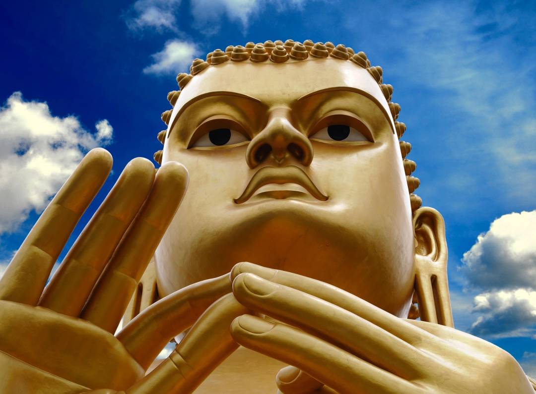 Golden_Buddha_in_Dambulla.jpg