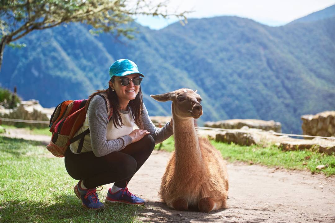Image_Intro_Peru_Student_Machu_Picchu.jpg