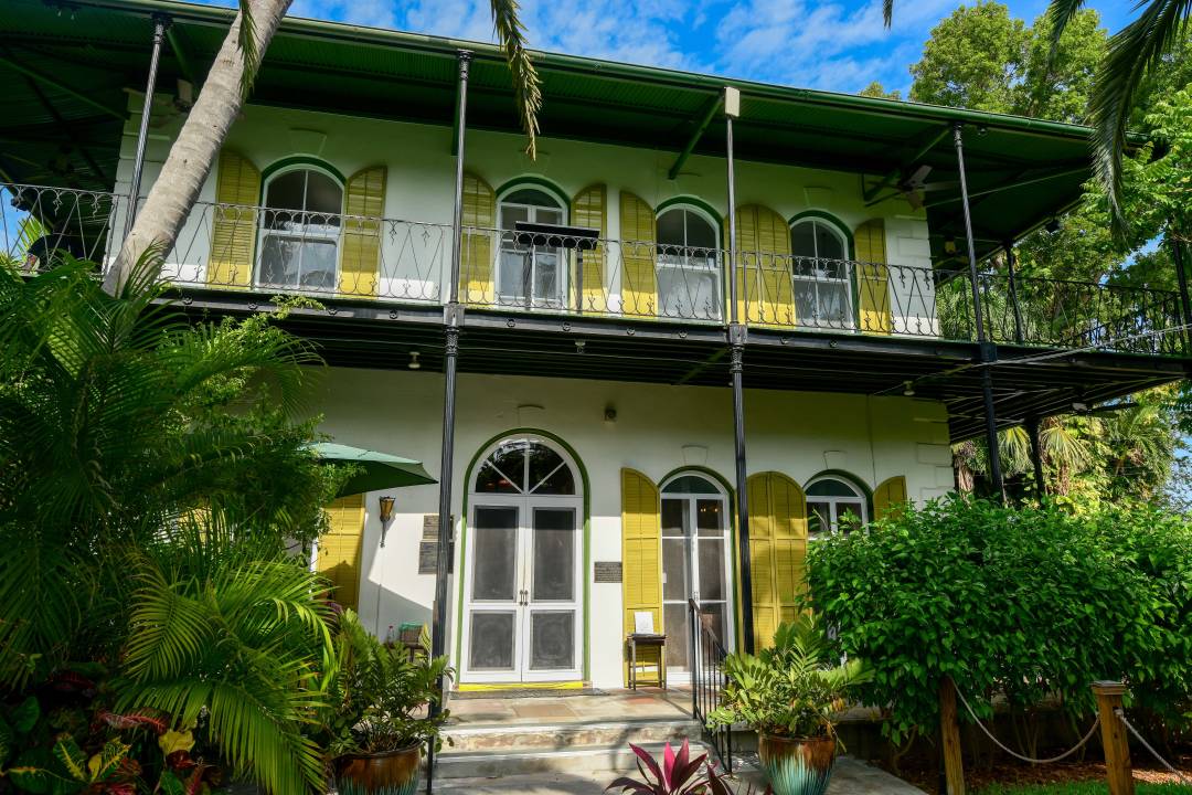 Hemingway_House_Florida_Keys.jpg