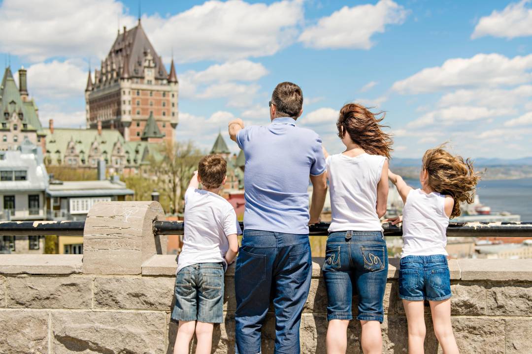Header_Quebec_Family.jpg
