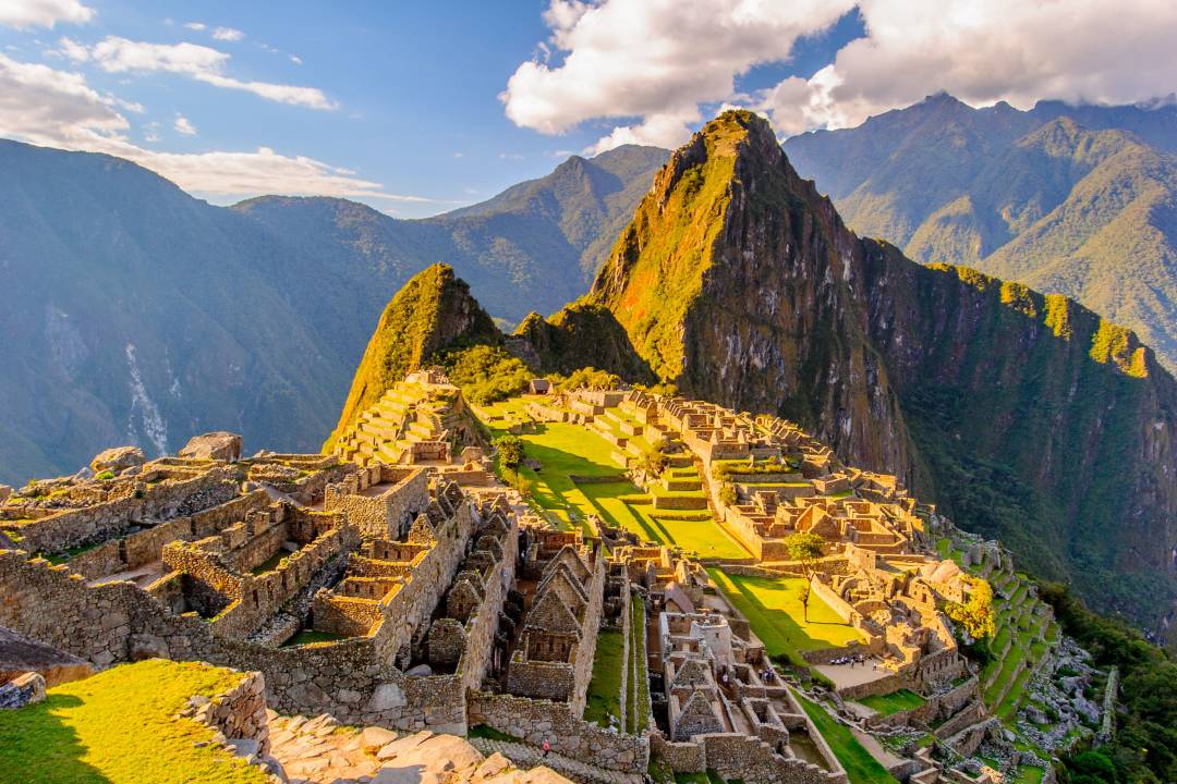 Machu_Picchu.jpg