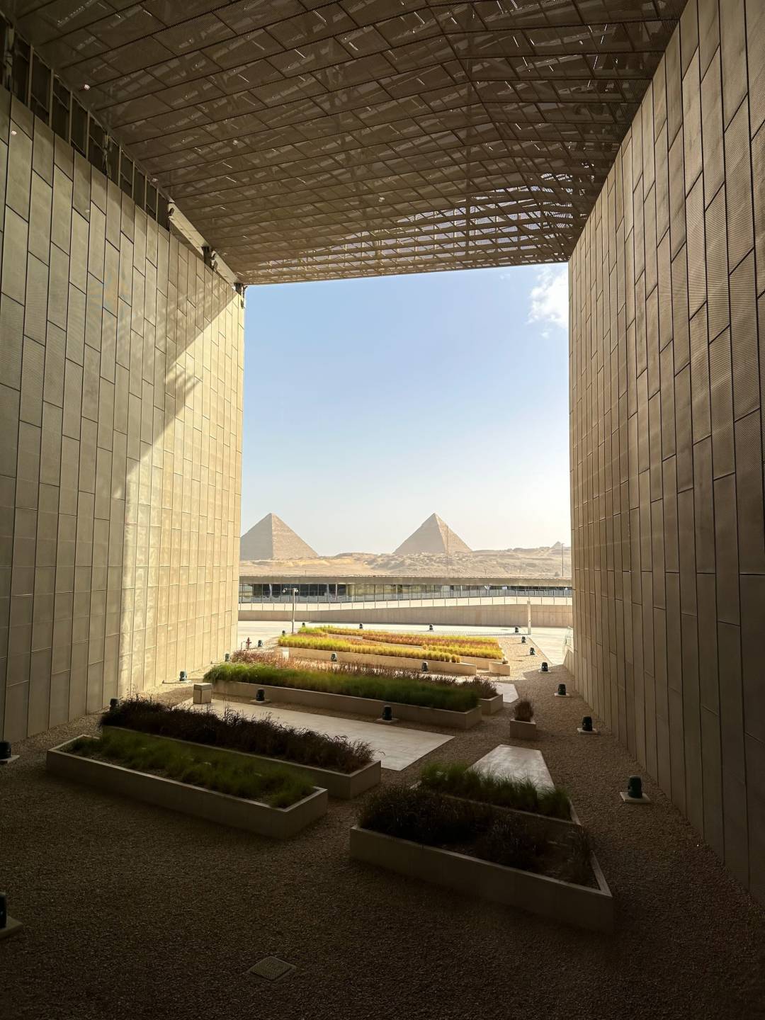 Grand_Egyptian_Museum_View_Pyramids.jpg