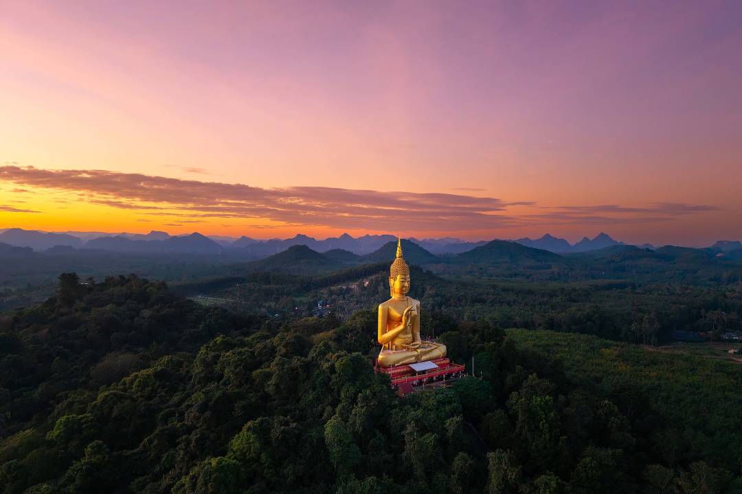 golden_buddha_hill.jpg