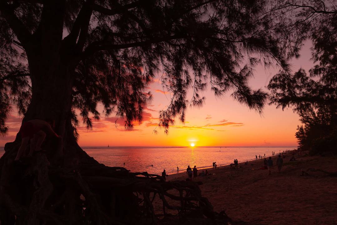 sunset_ocean_silhouette.jpg