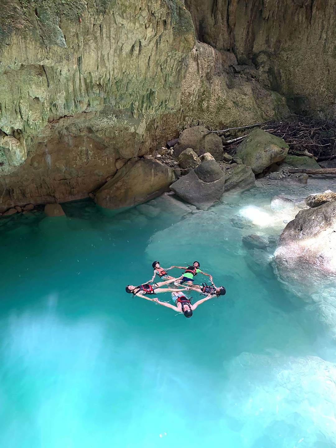 Floating_in_a_cenote.jpg