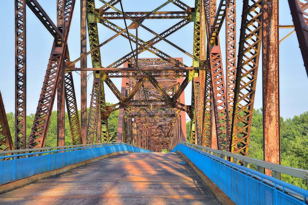 chain_of_rocks_bridge_st_louis.jpg