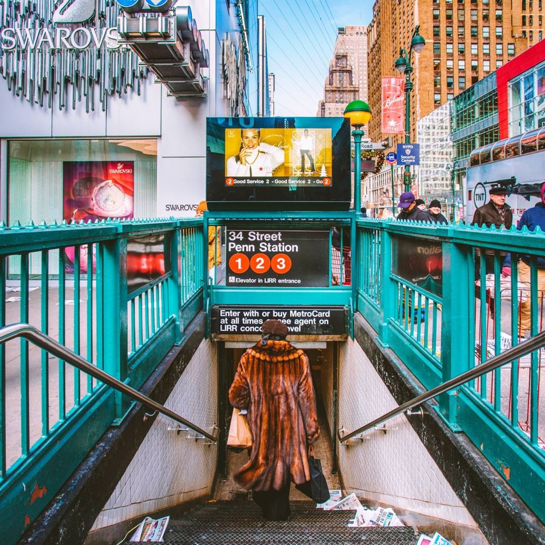 Subway_entrance.jpg