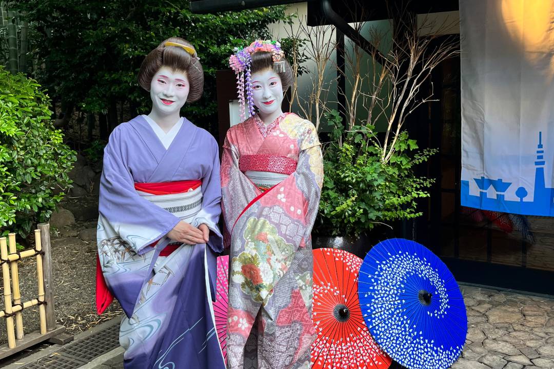 D_8_10_Kyoto_Image_2_Geisha.jpg