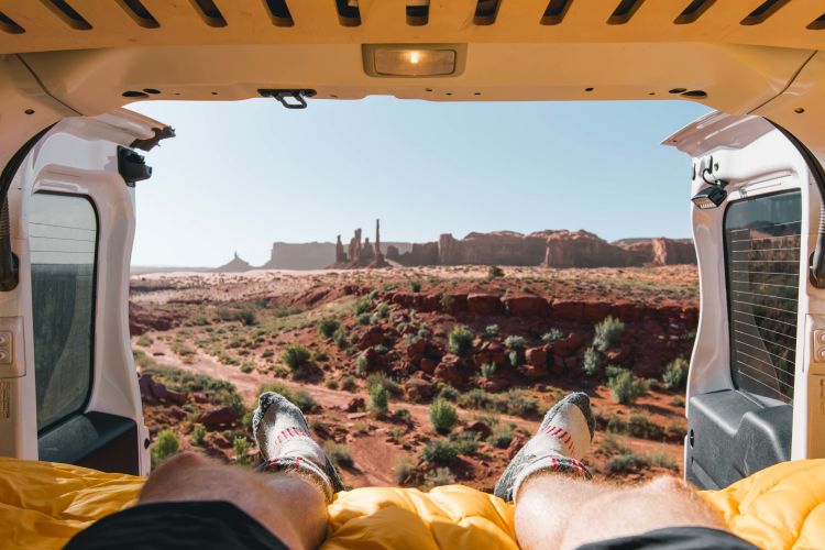 Campers & Campervans | Connections.be