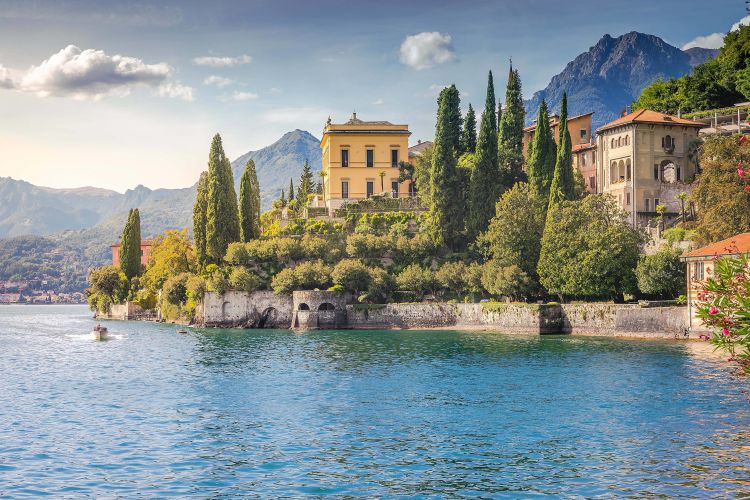 Roadtrip Comomeer: tips, route en de mooiste stops rond Lago di Como | Connections.be